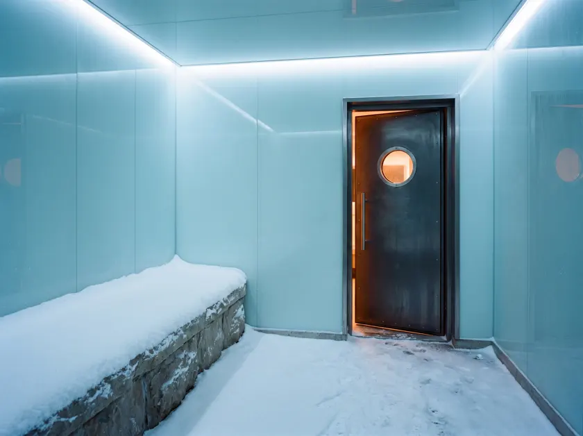 Snow room for a resort spa — Tanzania